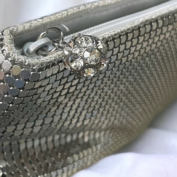 Vintage Neiman Marcus Silver Metallic Mesh Metal Evening Clutch Pouchette - Picture 2 of 6
